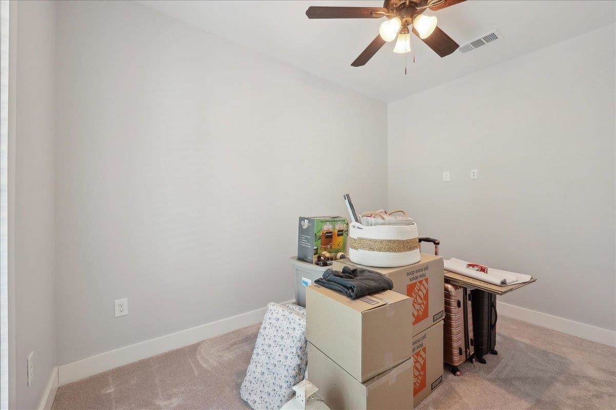 Property Photo: 560 Lyndale TX 77662