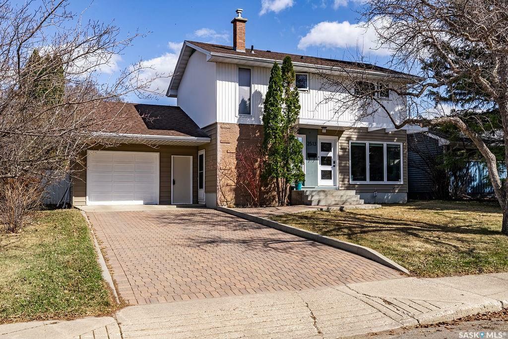 Photo de la propriété: 2513 Ewart Avenue SK S7J 1Y7