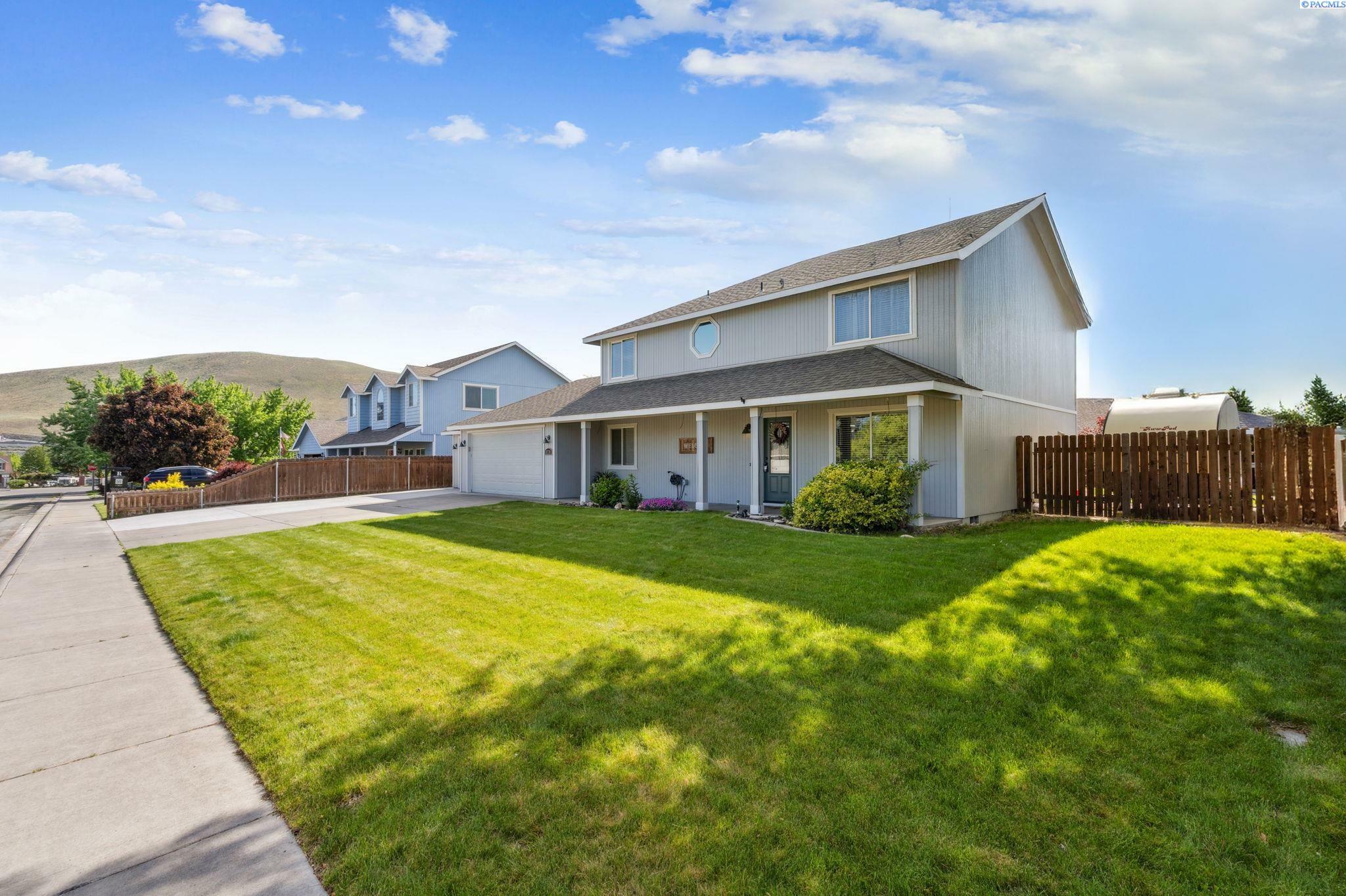 Property Photo: 5770 Oleander S Oleander St WA 99353
