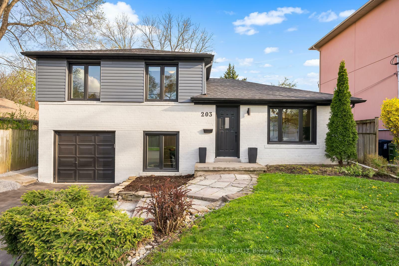 203 Churchill Avenue  Toronto ON M2R 1E2 photo