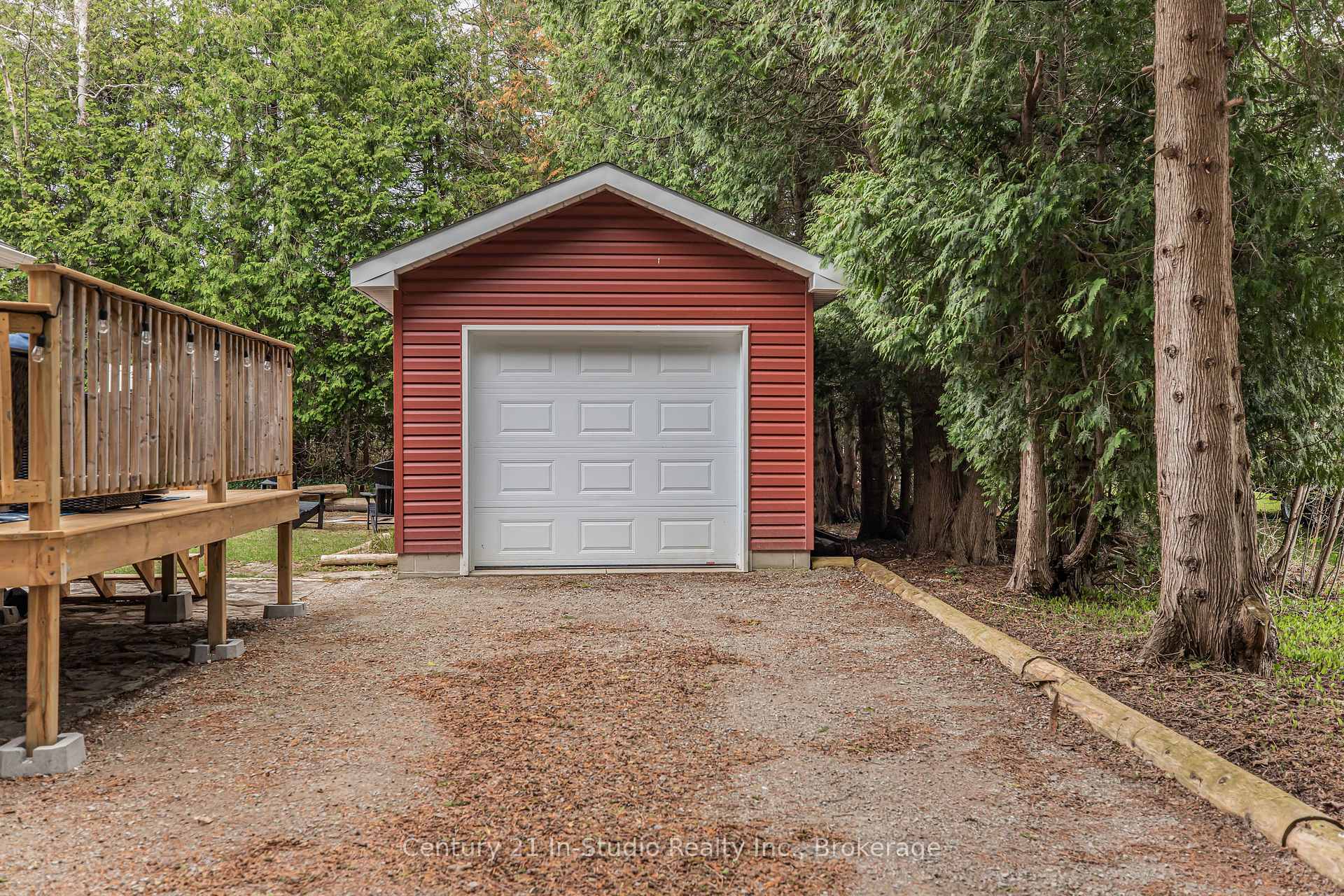 Property Photo: 17 Cammidge Crescent ON N0H 2G0