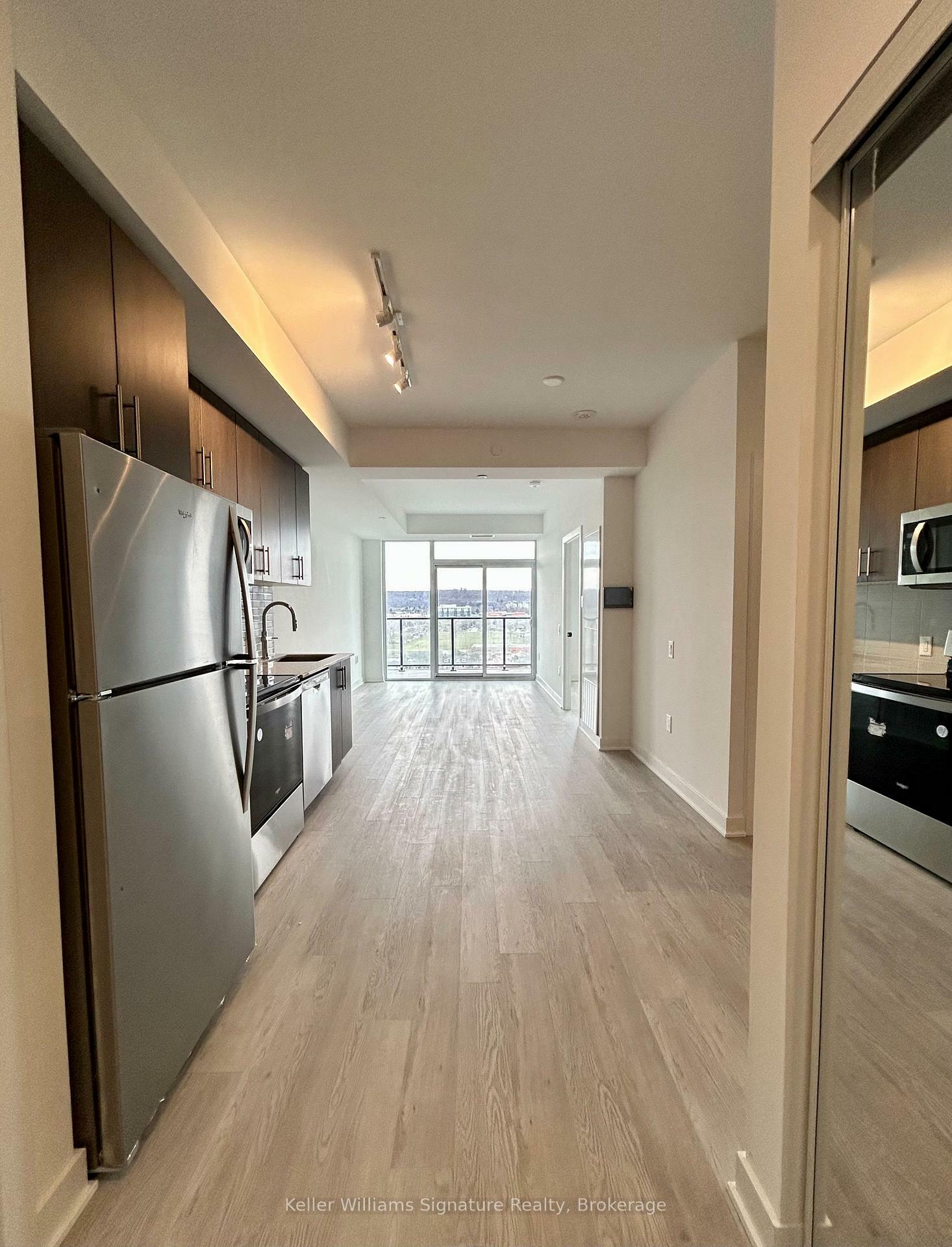 Property Photo:  2782 Barton Street E 1103  ON L8E 2J8 
