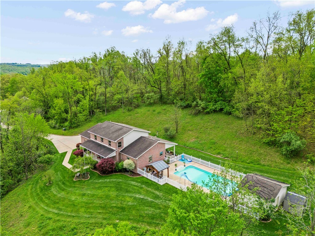 Property Photo: 210 Sassafras Dr PA 15301