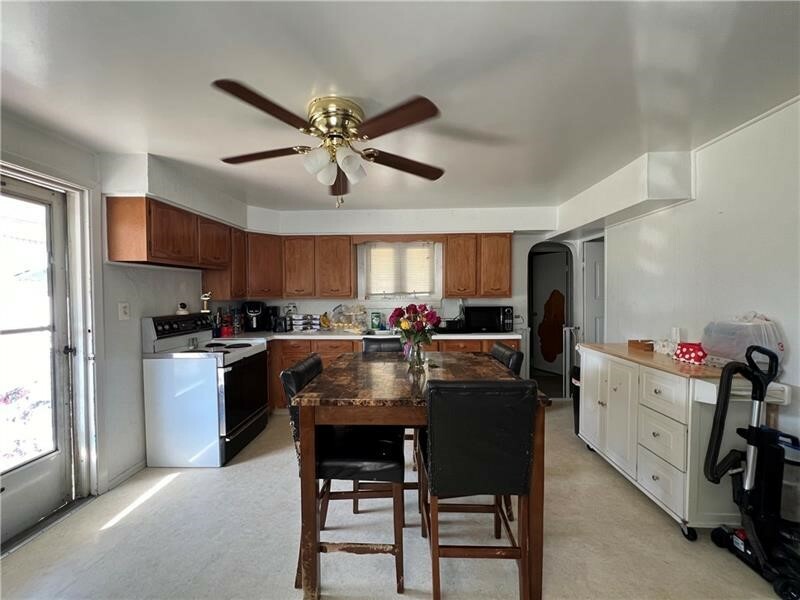 Property Photo:  456 Bairdford Rd  PA 15006 