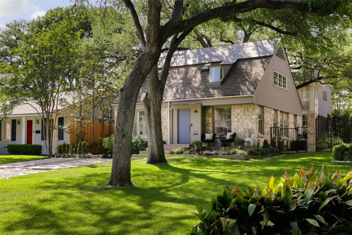 Property Photo: 1900 Stamford Lane TX 78703