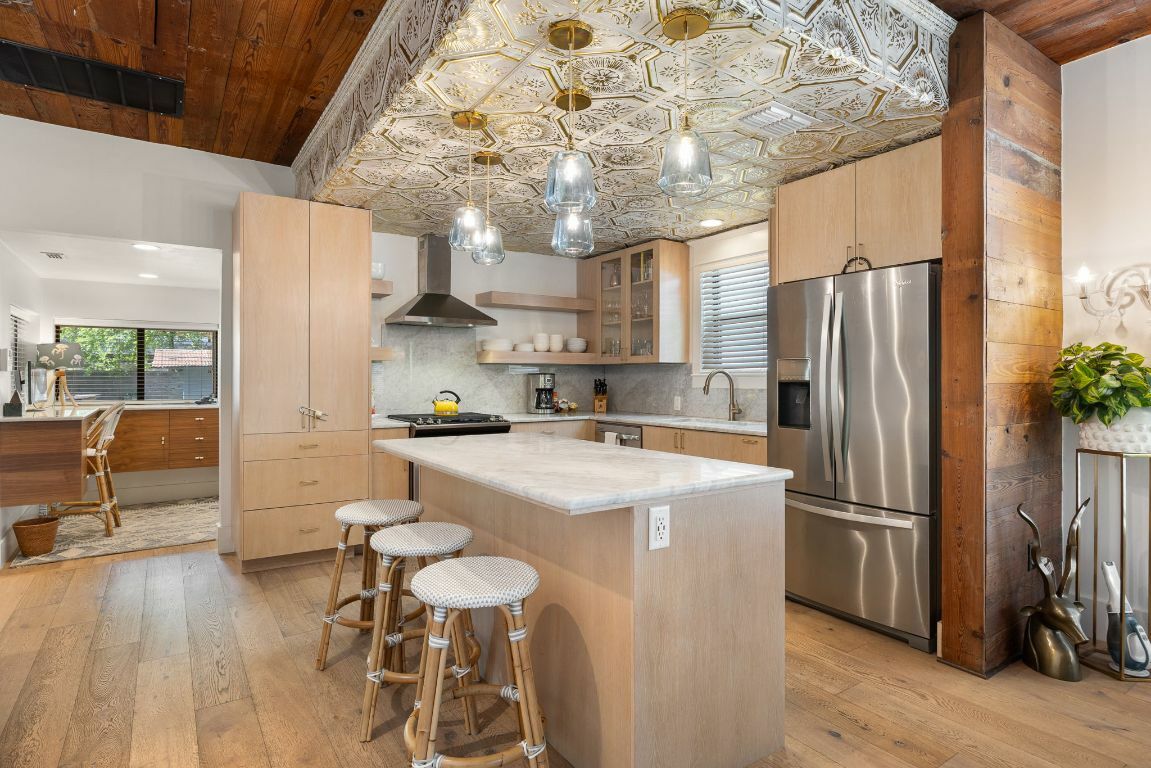 1307 E 2nd Street  Austin TX 78702 photo