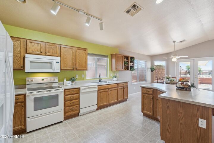 Property Photo: 9175 E Rainier Drive AZ 85118