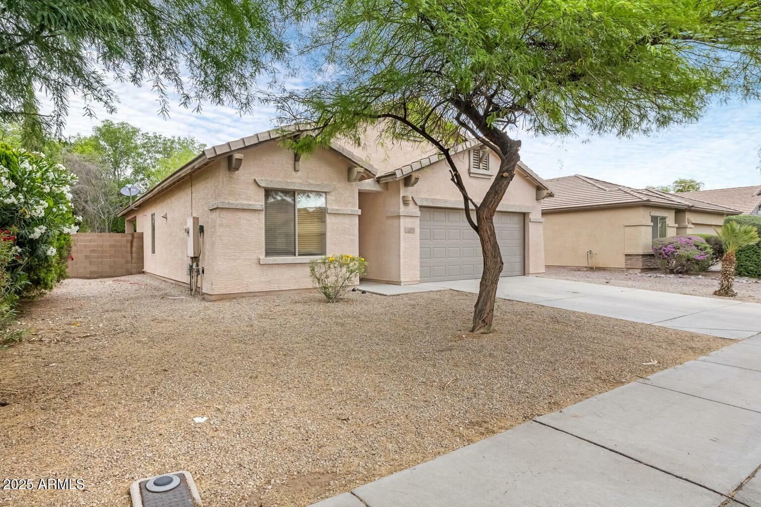 Property Photo: 11702 W Lincoln Street AZ 85323