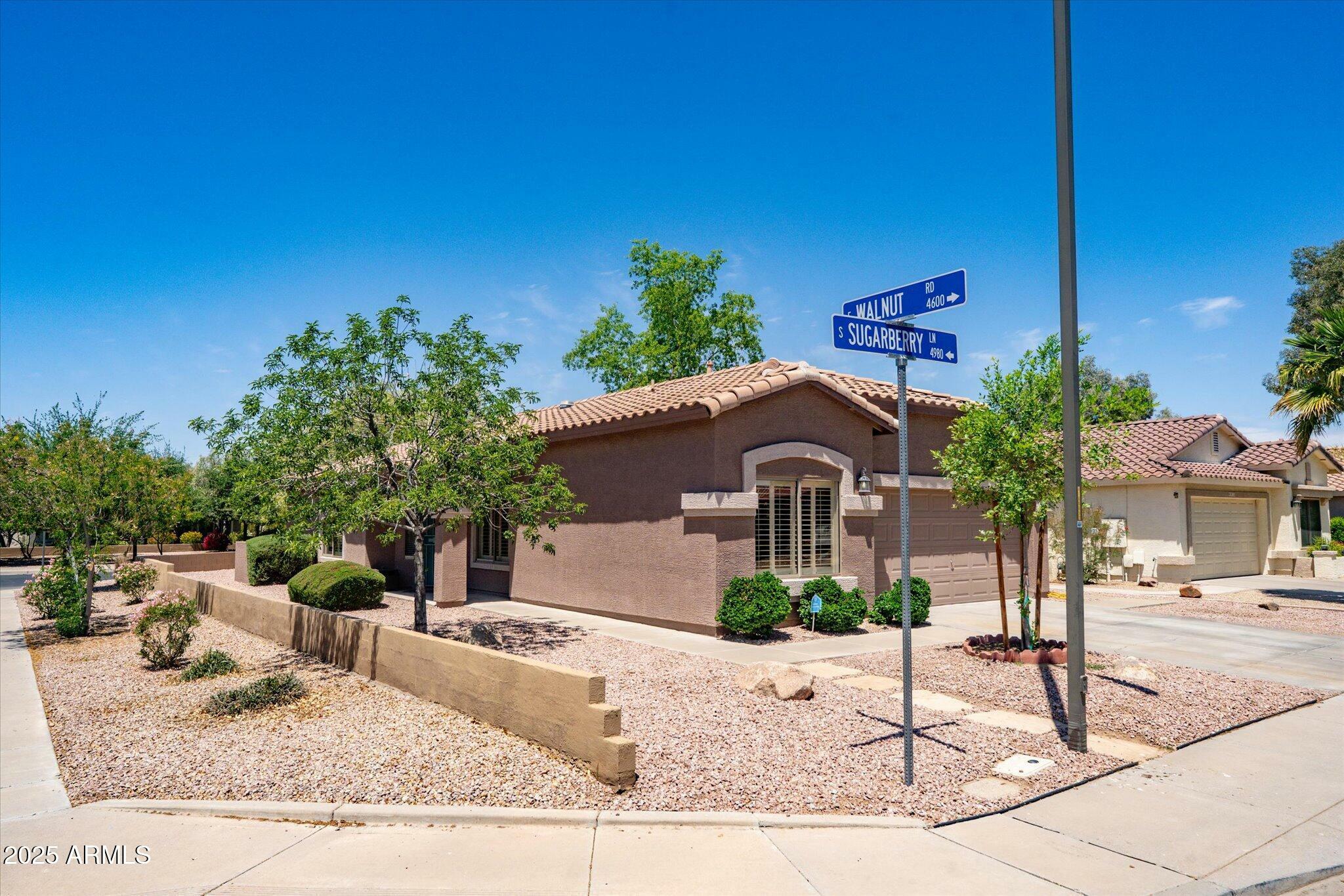 Property Photo: 4976 S Sugarberry Lane AZ 85298