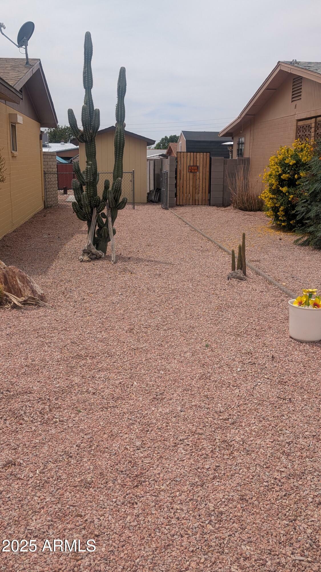 Property Photo: 962 S Main Drive AZ 85120