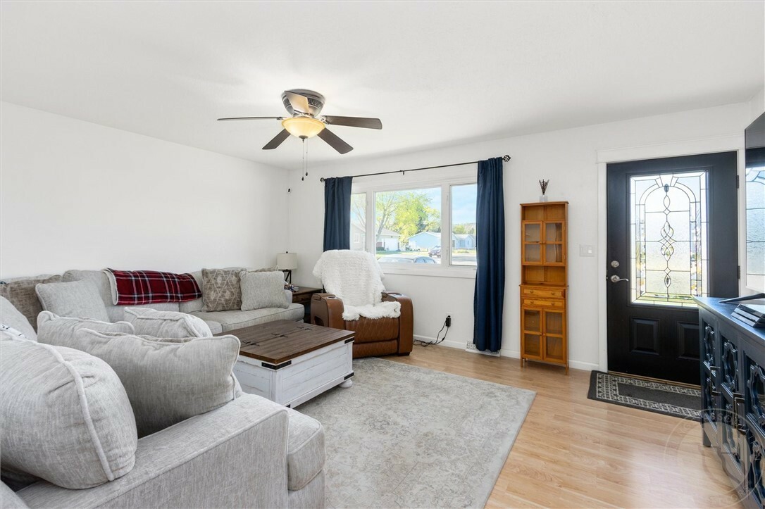 Property Photo:  2830 Lewis Avenue  MT 59102 