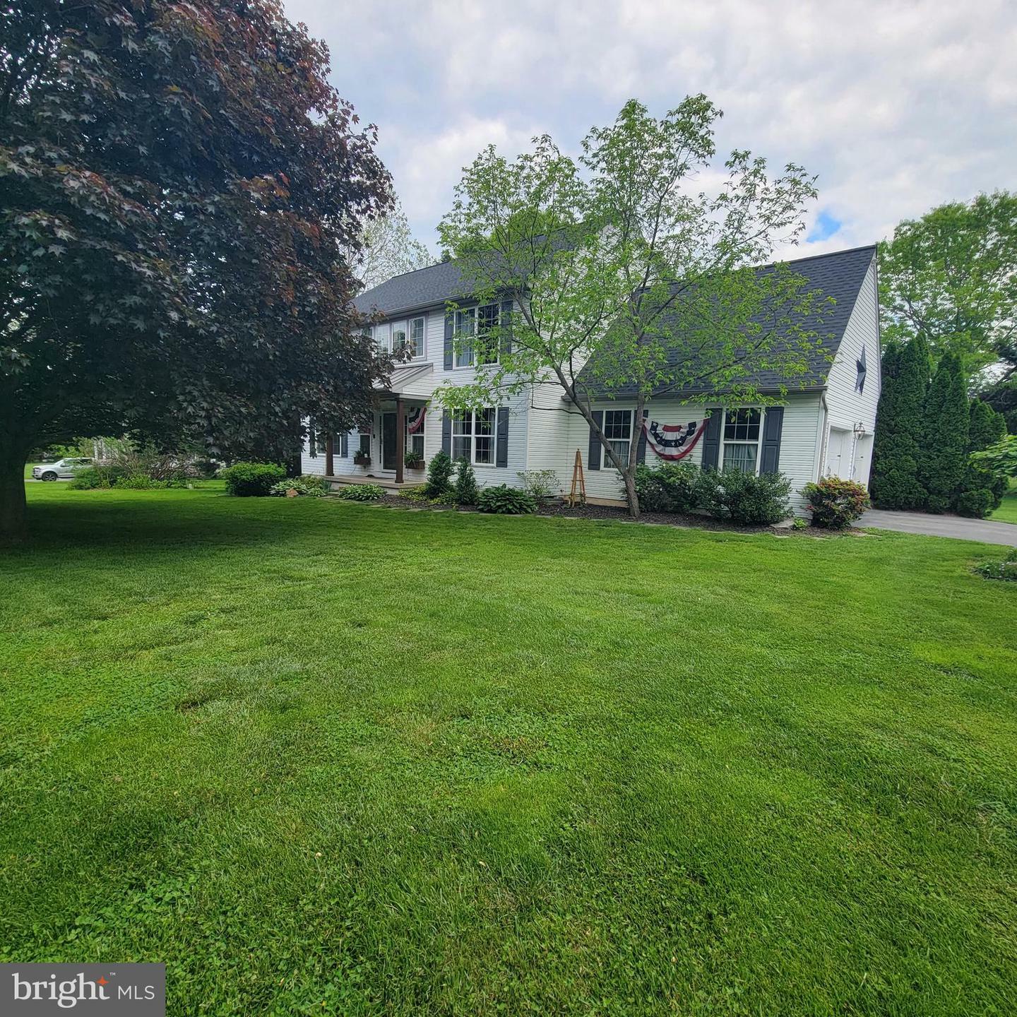 204 Country Drive  Oxford PA 19363 photo