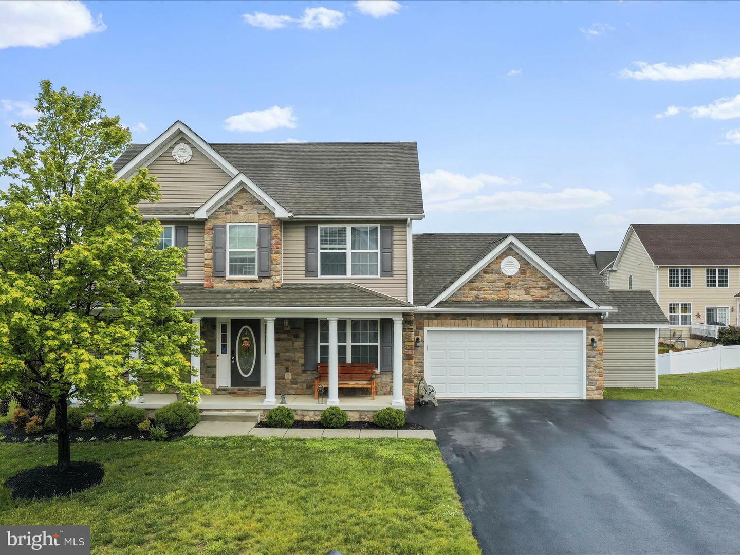 19 Balmoral Lane  Martinsburg WV 25404 photo