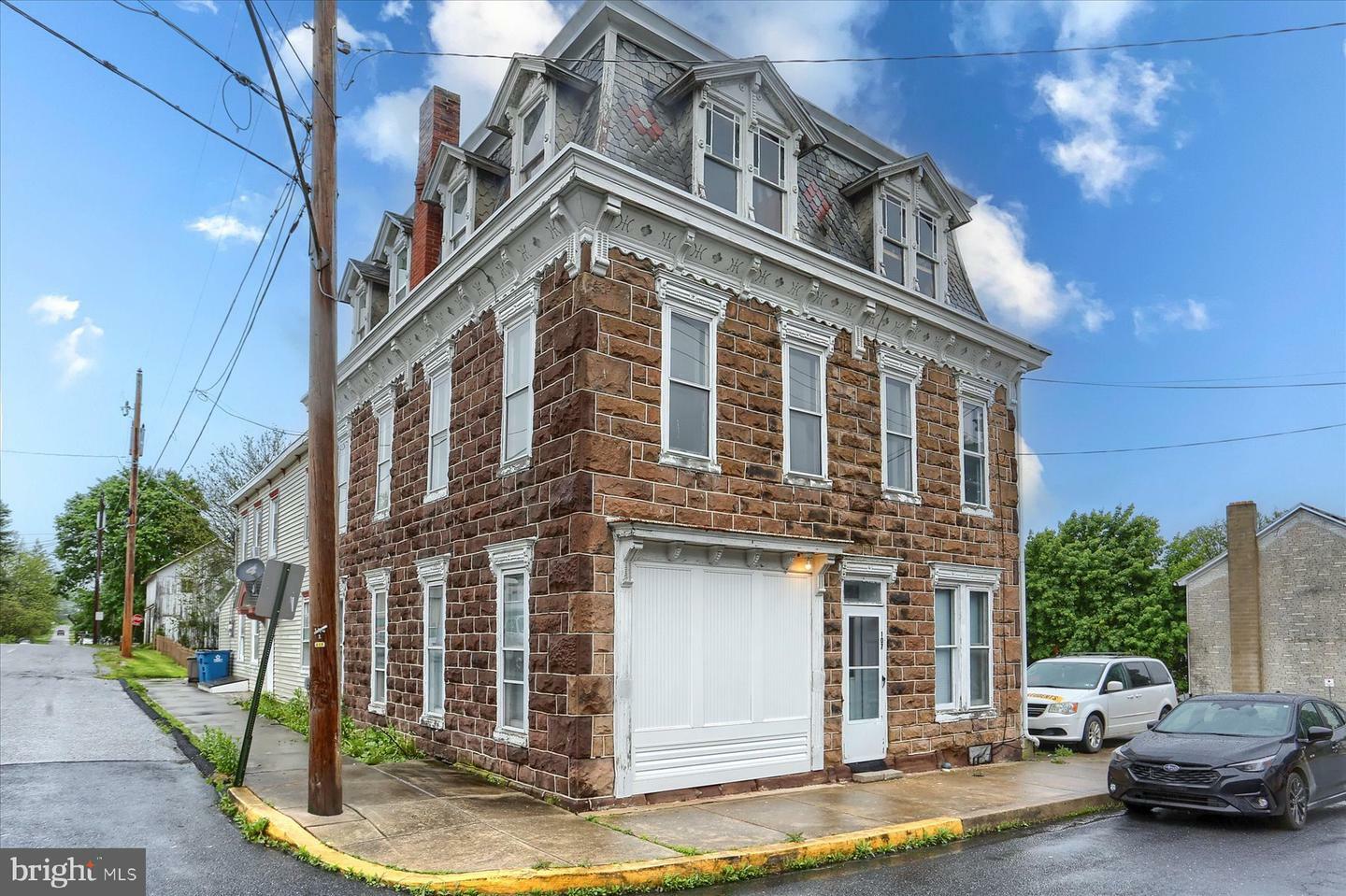 107 W Front Street  Lewisberry PA 17339 photo