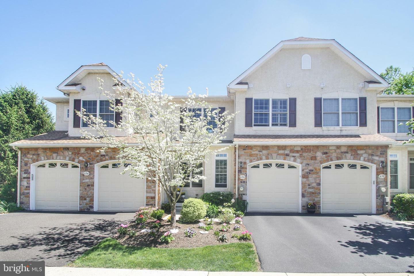 636 Greycliffe Lane  Ambler PA 19002 photo