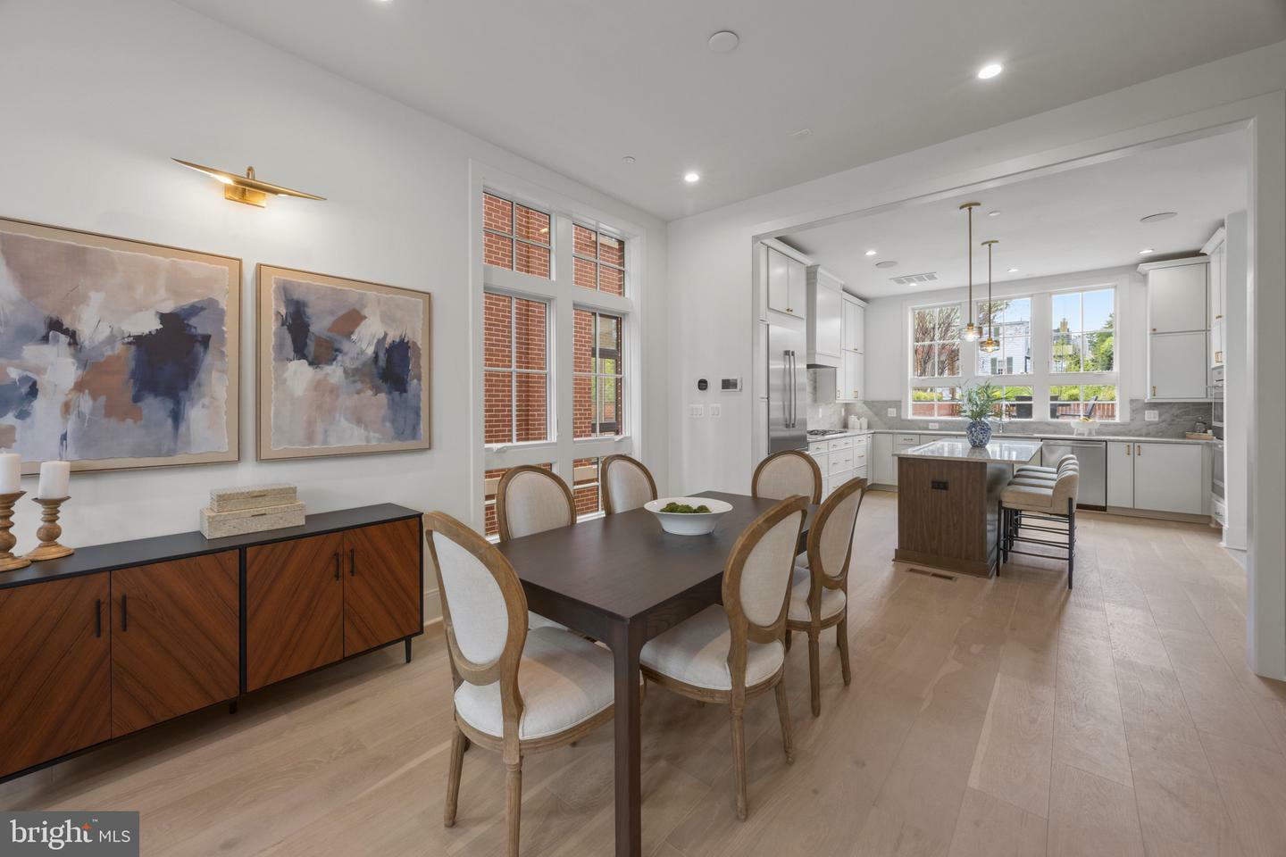 Property Photo: 217 S Union Street VA 22314