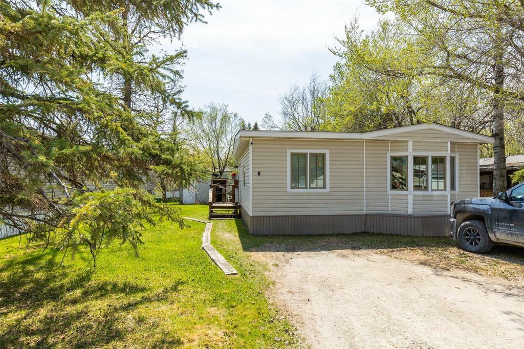 Property Photo: 6 Aspen Three Drive MB R5G 0M2