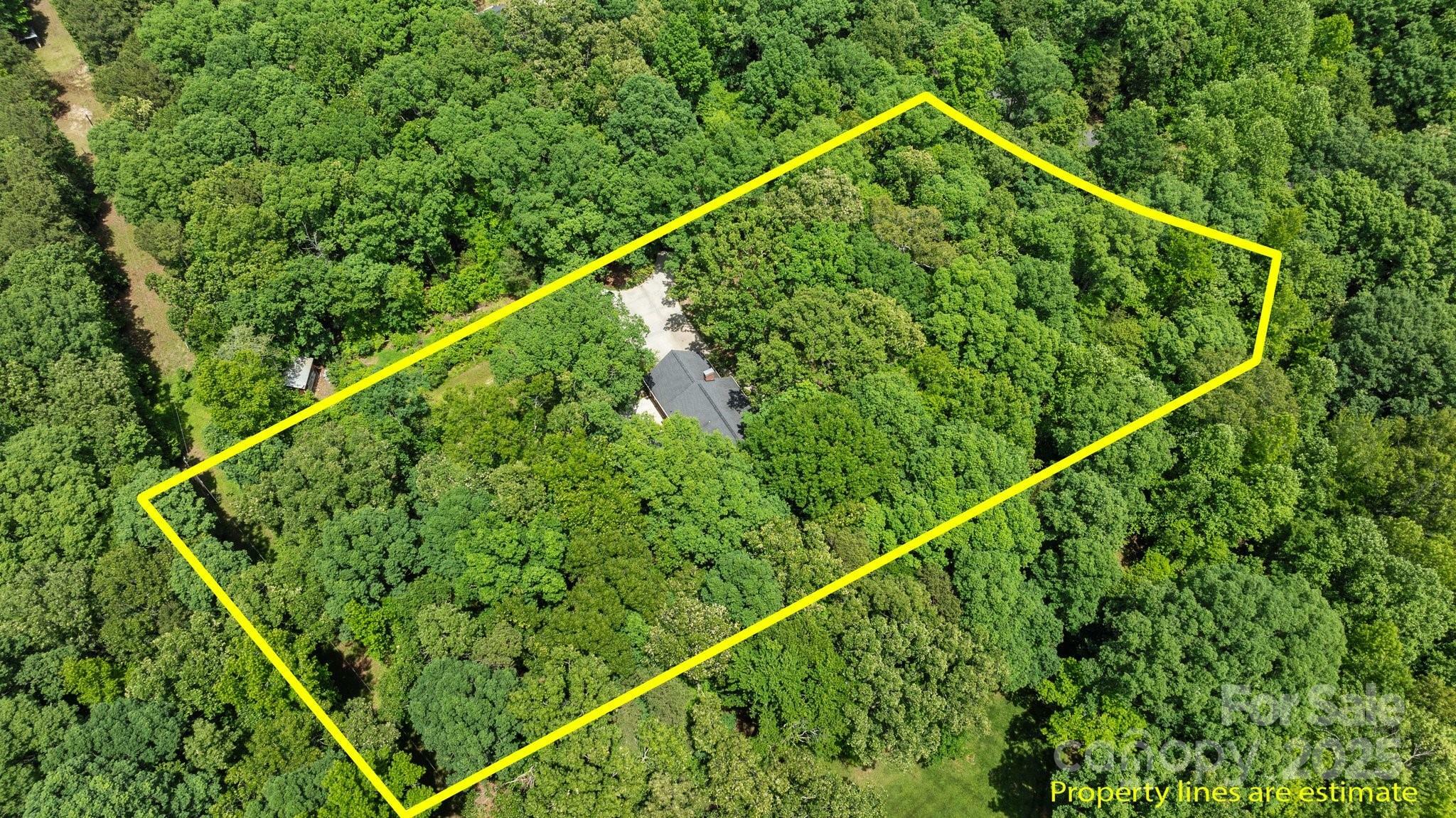 Property Photo: 208 Devonport Drive 25 NC 28104