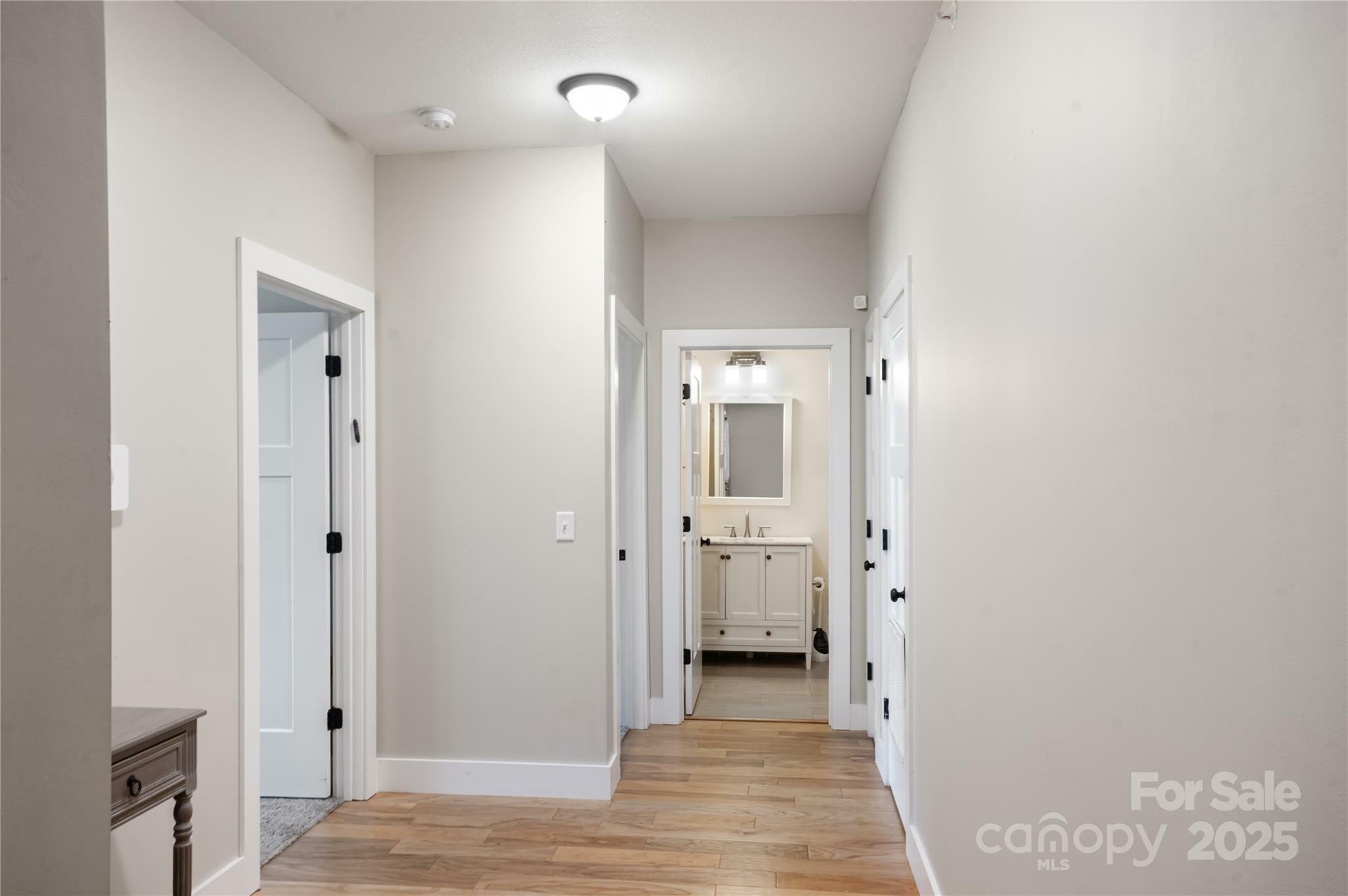 Property Photo: 124 Foxden Drive 303 NC 28732
