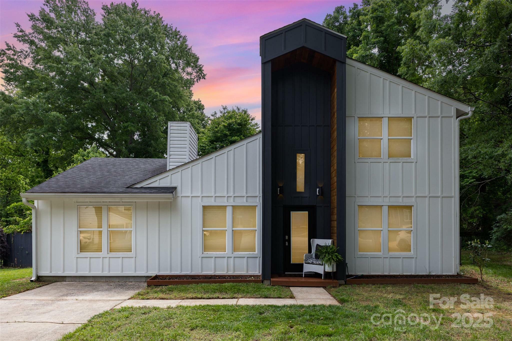 6824 Cortez Trail  Charlotte NC 28227 photo