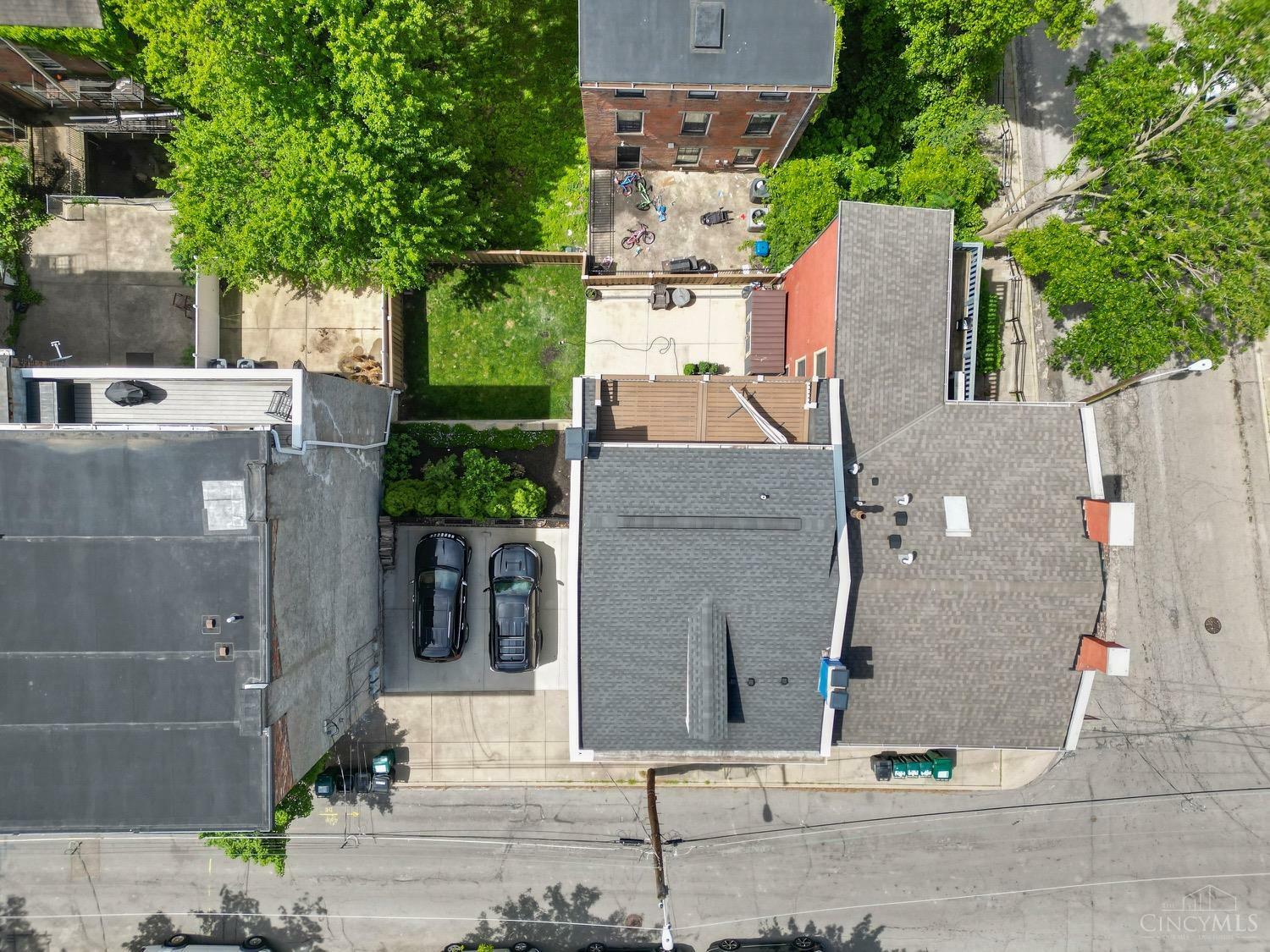 Property Photo: 203 Mulberry Street OH 45202