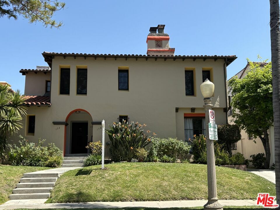 170 N Orange Dr  Los Angeles CA 90036 photo
