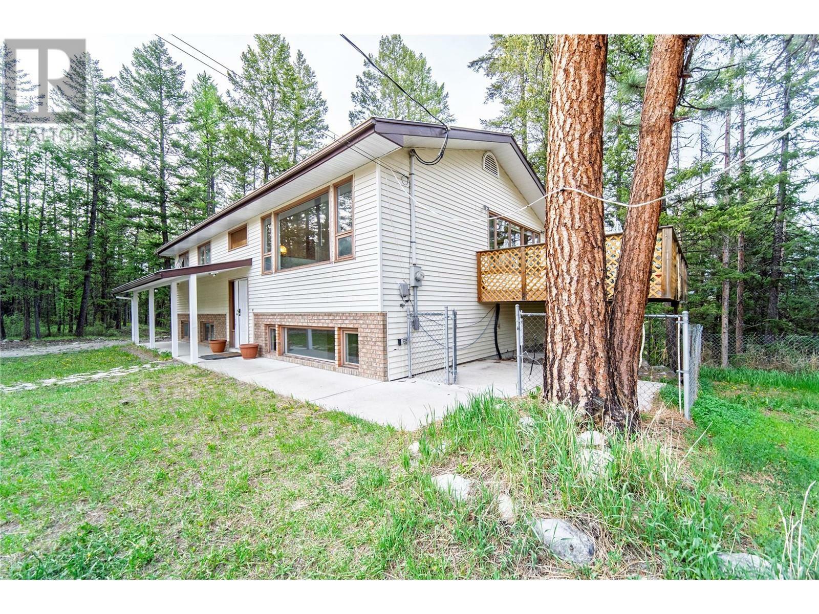 Property Photo: 2154 Samuel Cres Other BC V1C 6T1