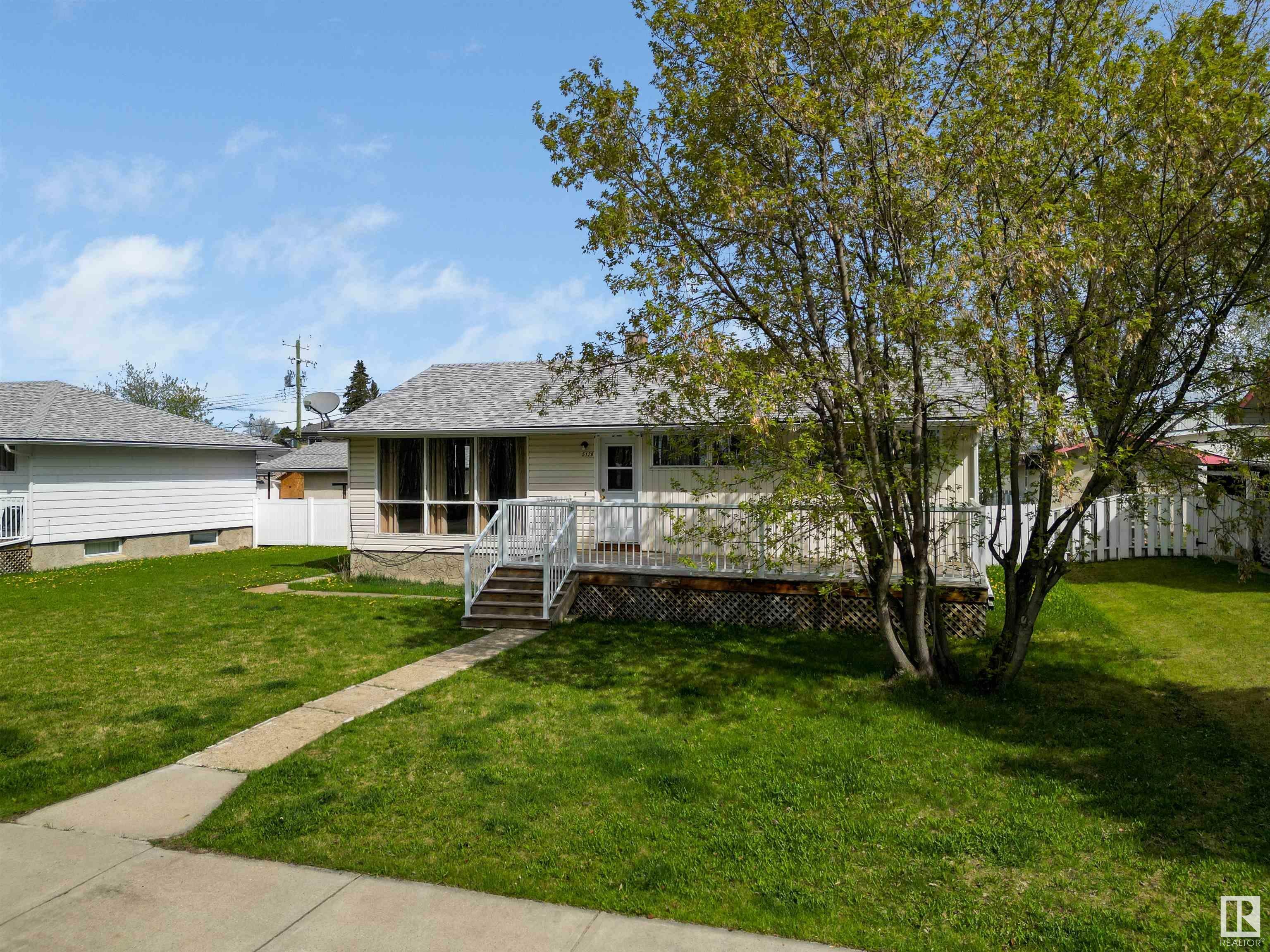 Property Photo: 5128 49 Avenue AB T7A 1J7