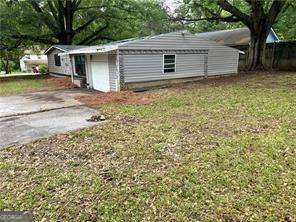 Property Photo: 2135 Wells Drive SE GA 30080