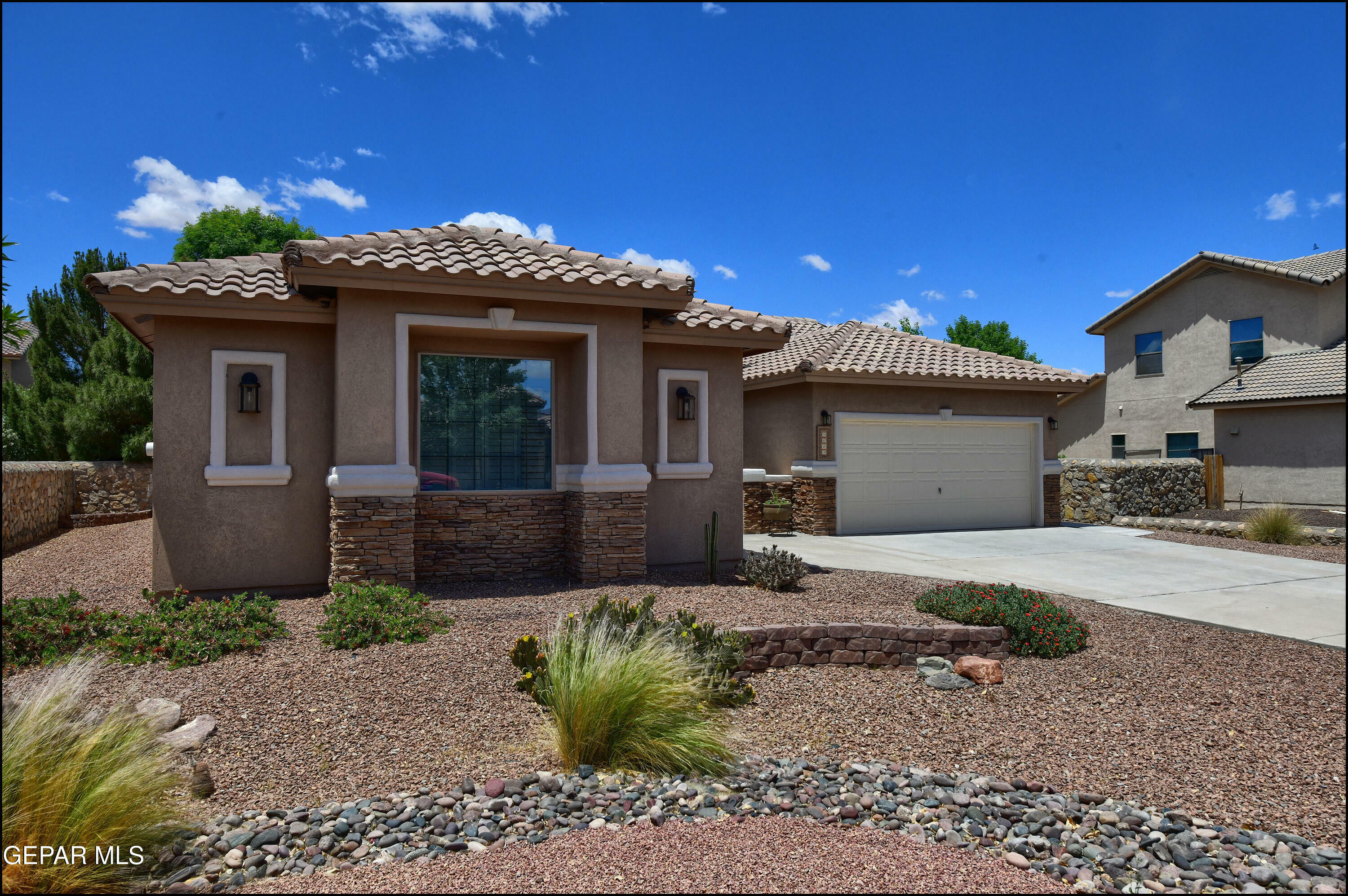 5629 Valley Oak Drive  El Paso TX 79932 photo