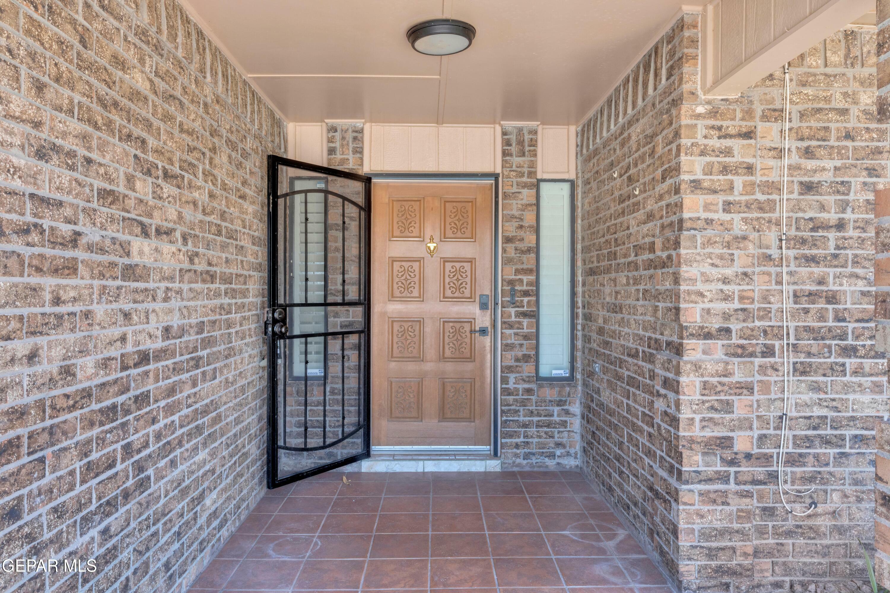 Property Photo: 11168 Loma Del Sol Drive TX 79934