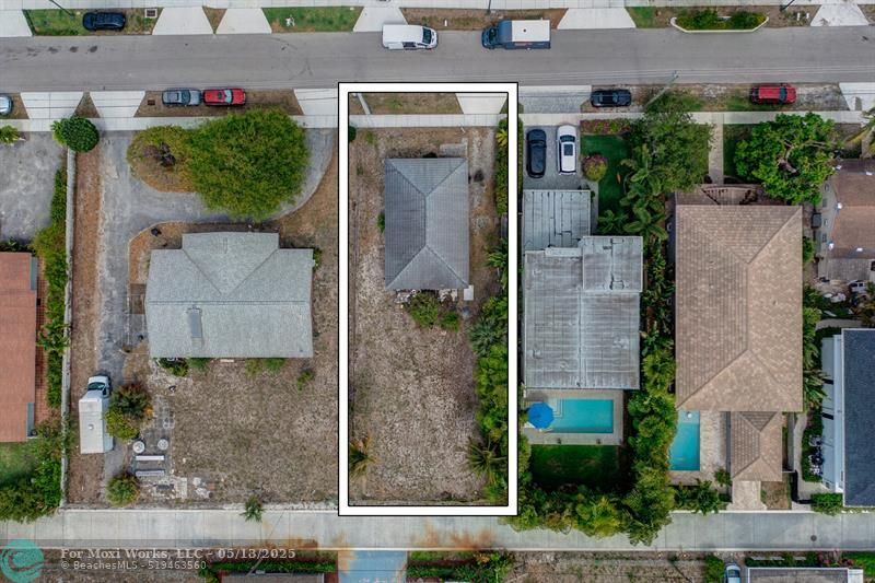 Property Photo: 236 SE 4th Ave FL 33483