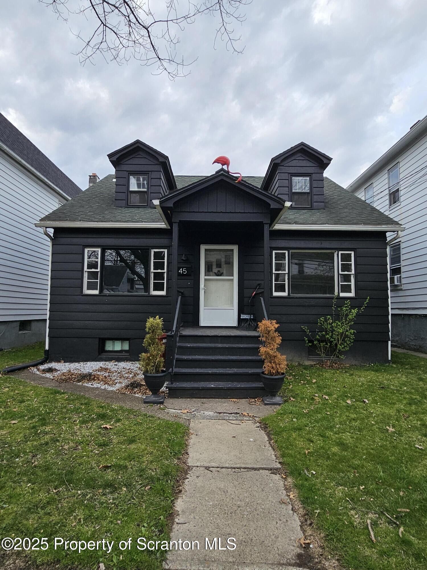 Property Photo:  45 S Gates Avenue  PA 18704 