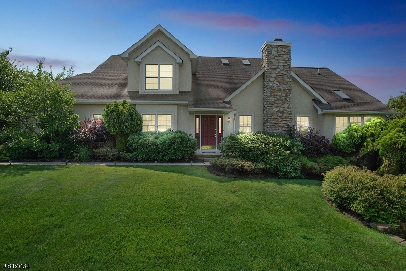 Property Photo: 7 Georgetown Ct NJ 07920