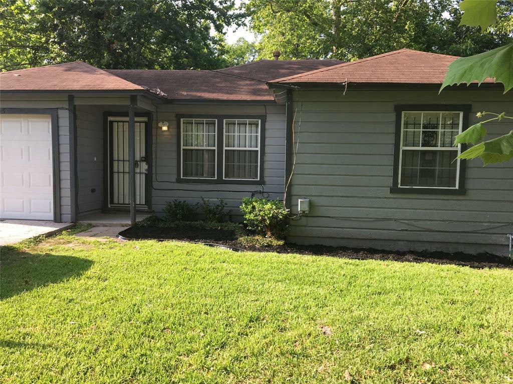 Property Photo: 7605 Glen Manor Drive TX 77028