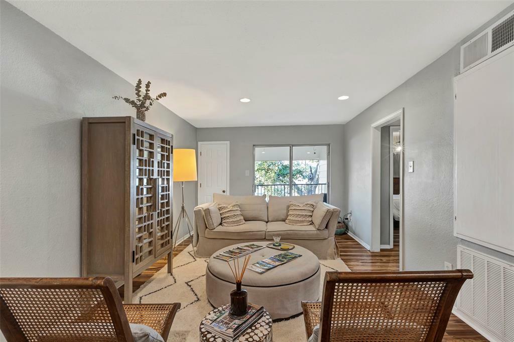 Property Photo: 3131 Cummins Street 94 TX 77027