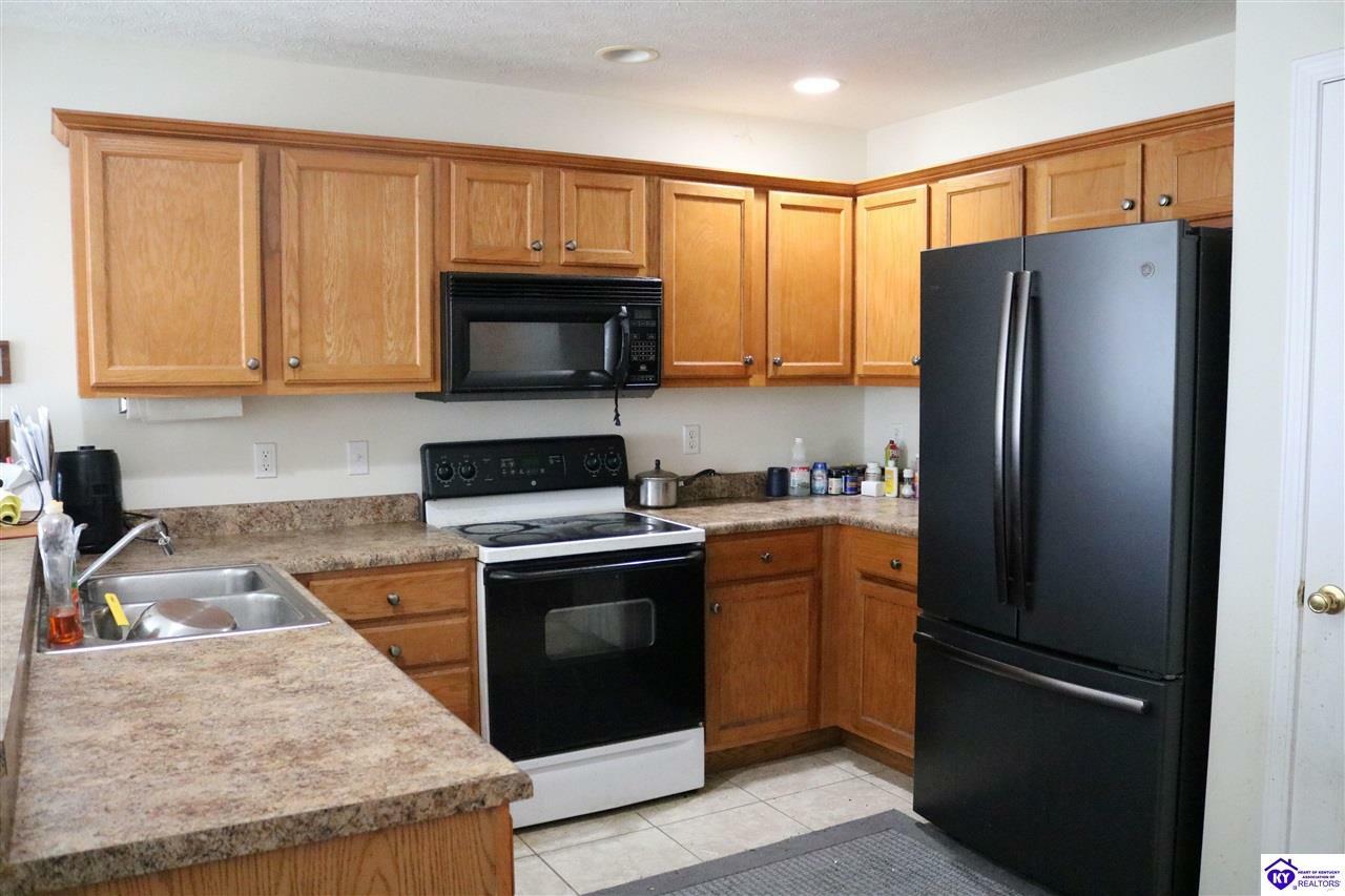 Property Photo: 113 Cortland Court KY 42701