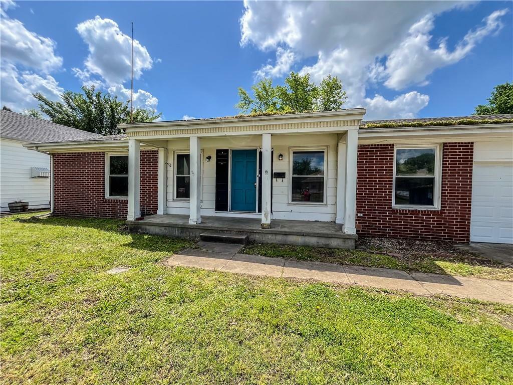 Property Photo:  1111 W 5 Street  KS 67337 