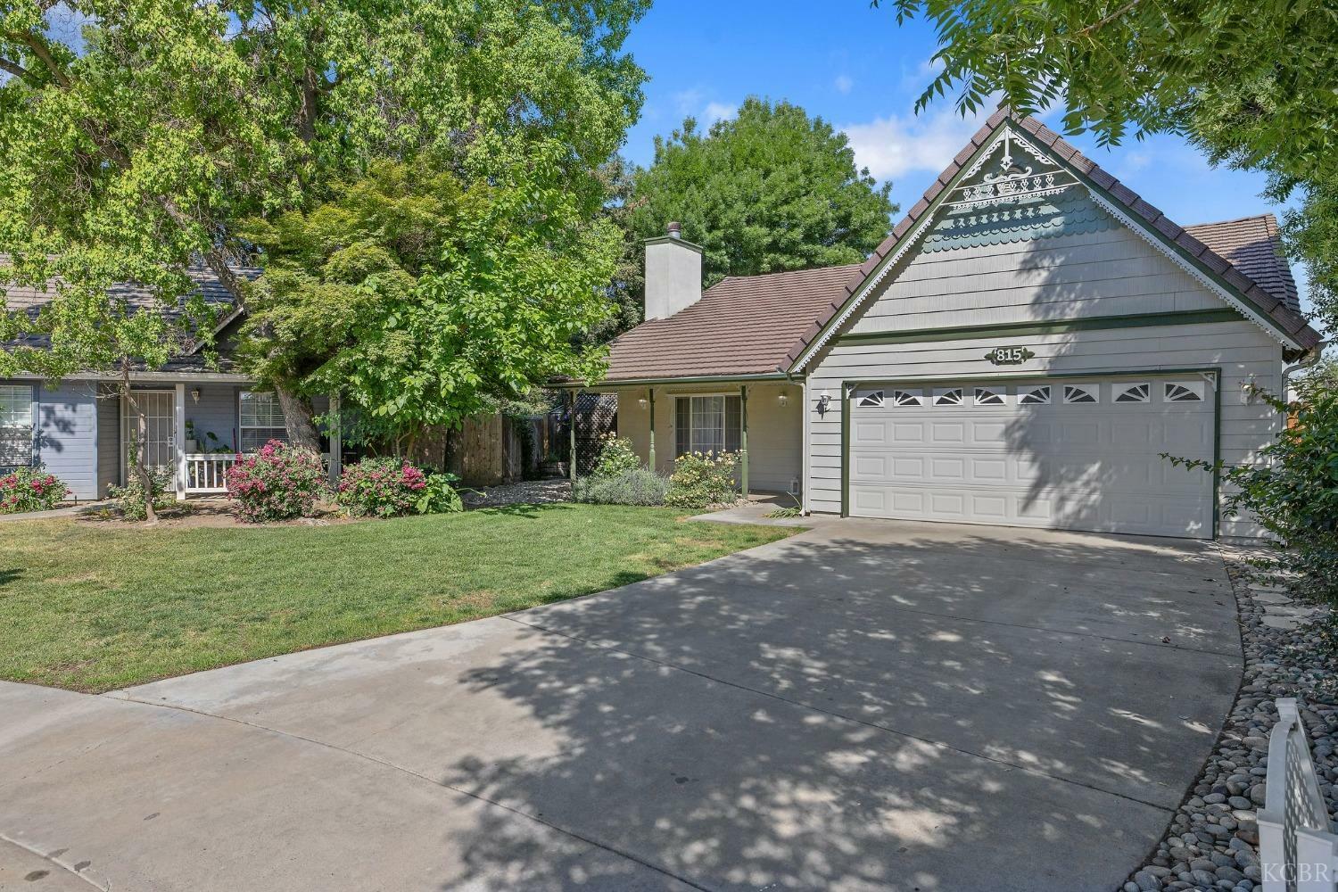 815 S Pinkham Street S  Visalia CA 93292 photo