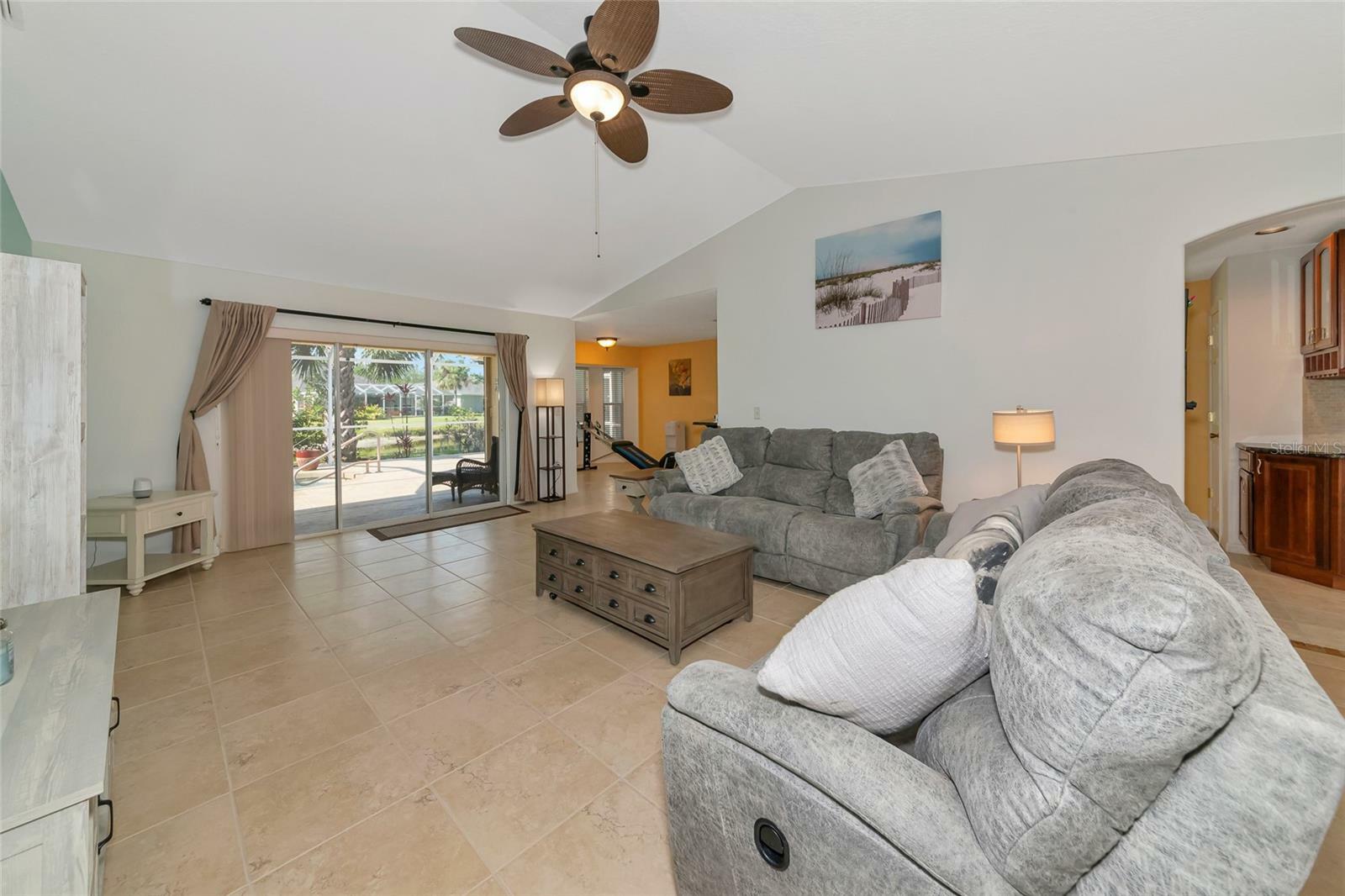 Property Photo: 3718 61st Drive E FL 34203