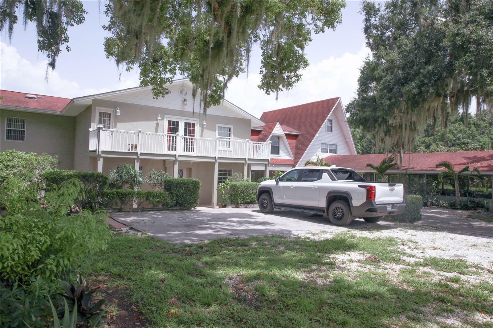 Property Photo: 201 Lake Bonny Drive E FL 33801