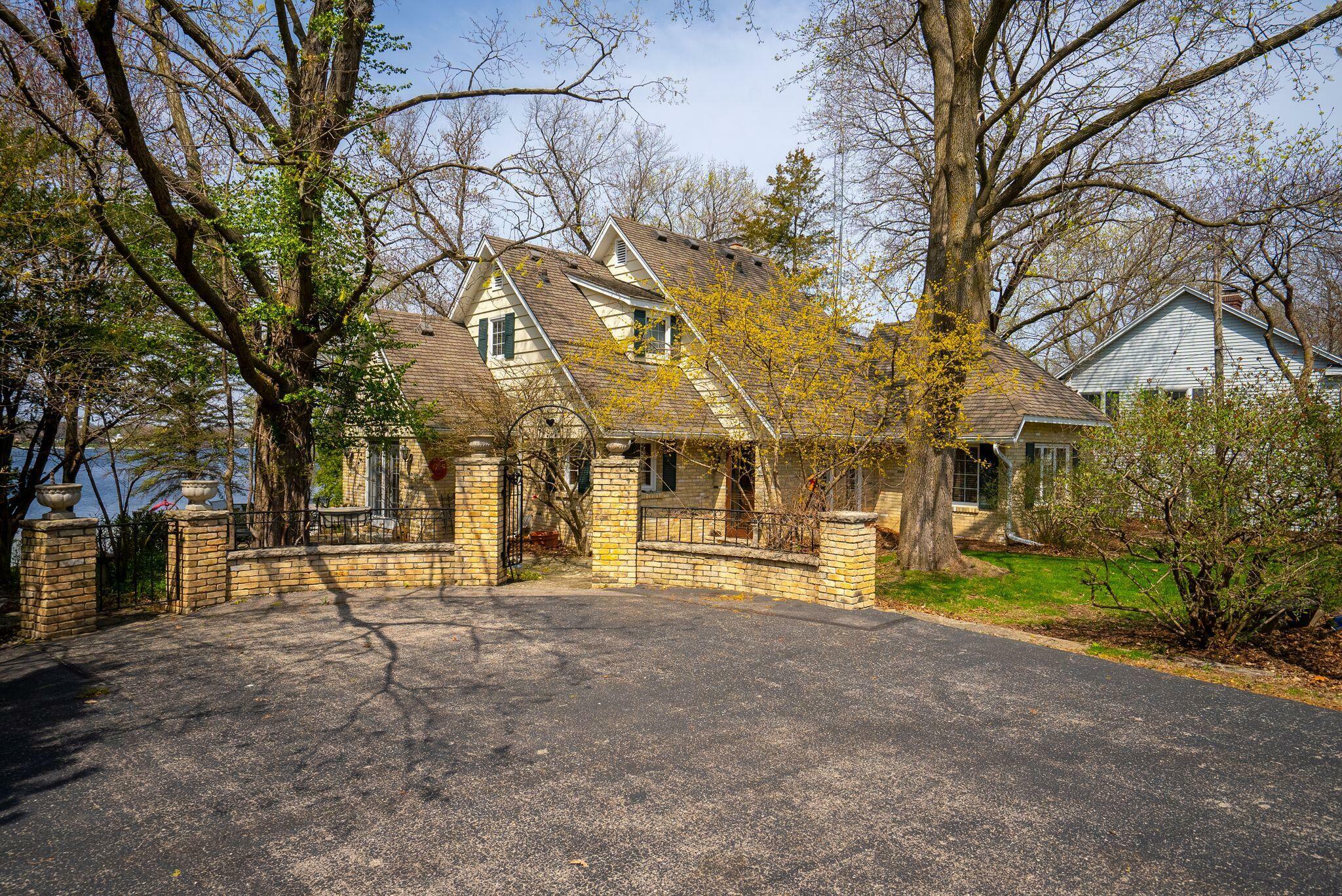 Property Photo: N67w32358 Wildwood Point Rd WI 53029