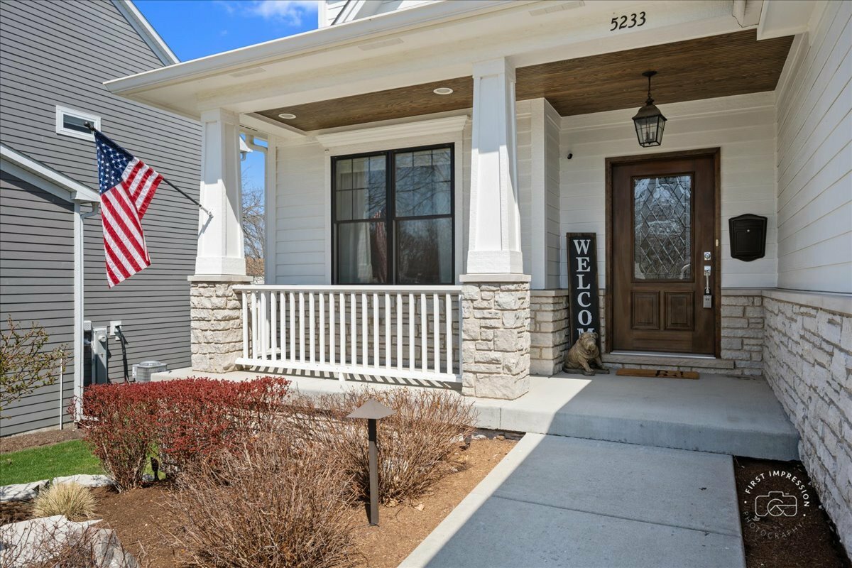 Property Photo: 5233 Carpenter Street IL 60515