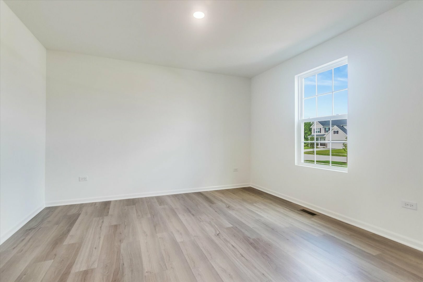 Property Photo: 1768 Breton Avenue IL 60542
