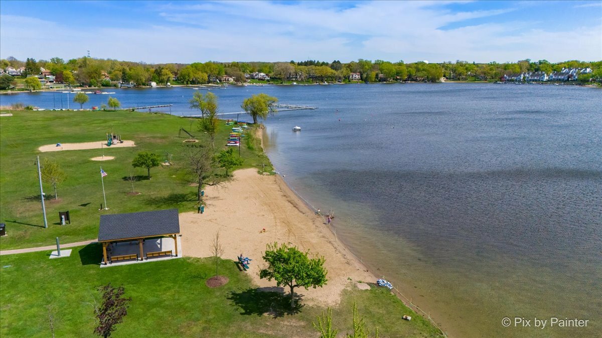 Property Photo: 1109 Adams Avenue IL 60084
