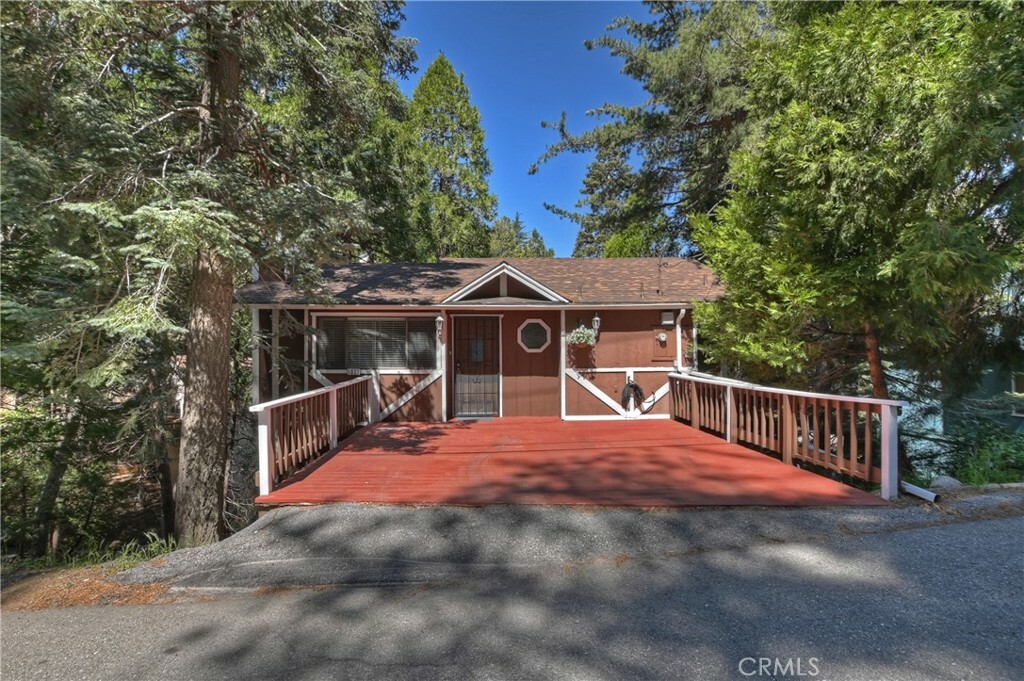 Property Photo: 1027 Nesthorn Drive CA 92325