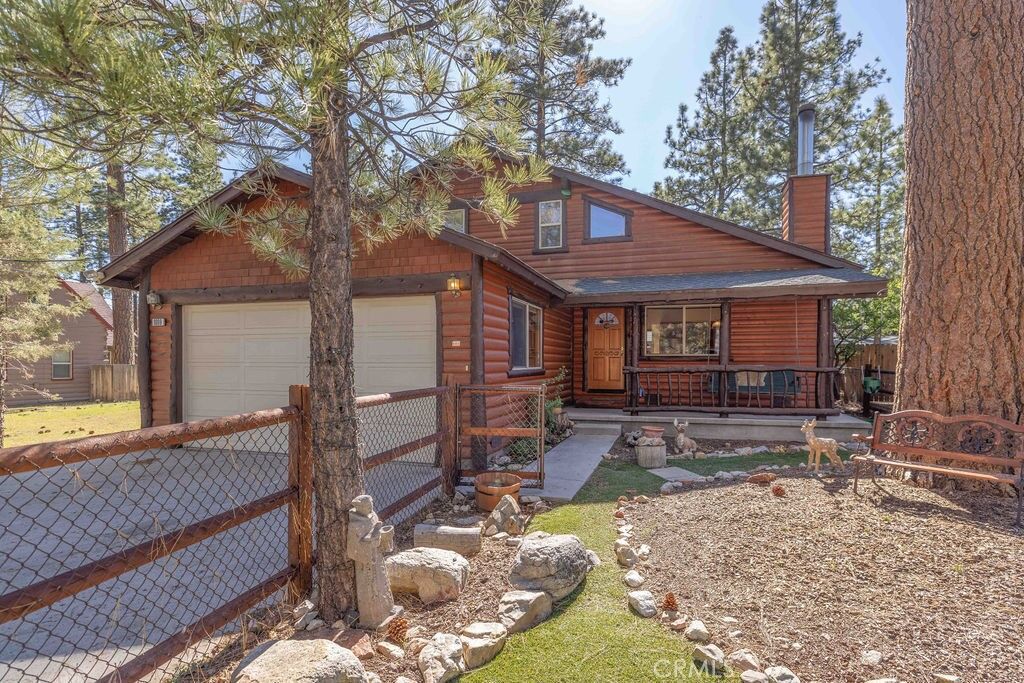 Property Photo:  1009 Tinkerbell Avenue  CA 92314 