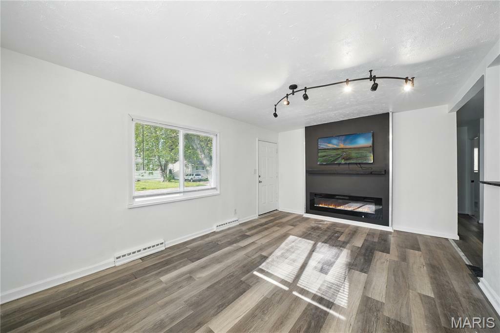 Property Photo: 1137 Scott Avenue MO 63138