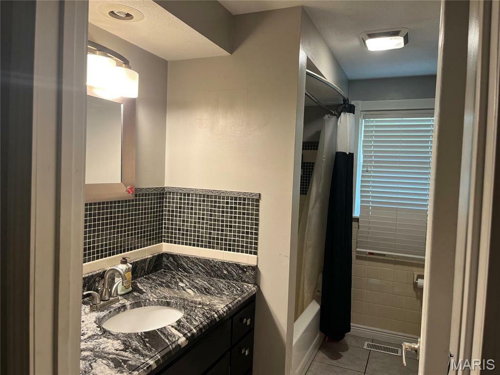 Property Photo:  707 Union Street  MO 63764 