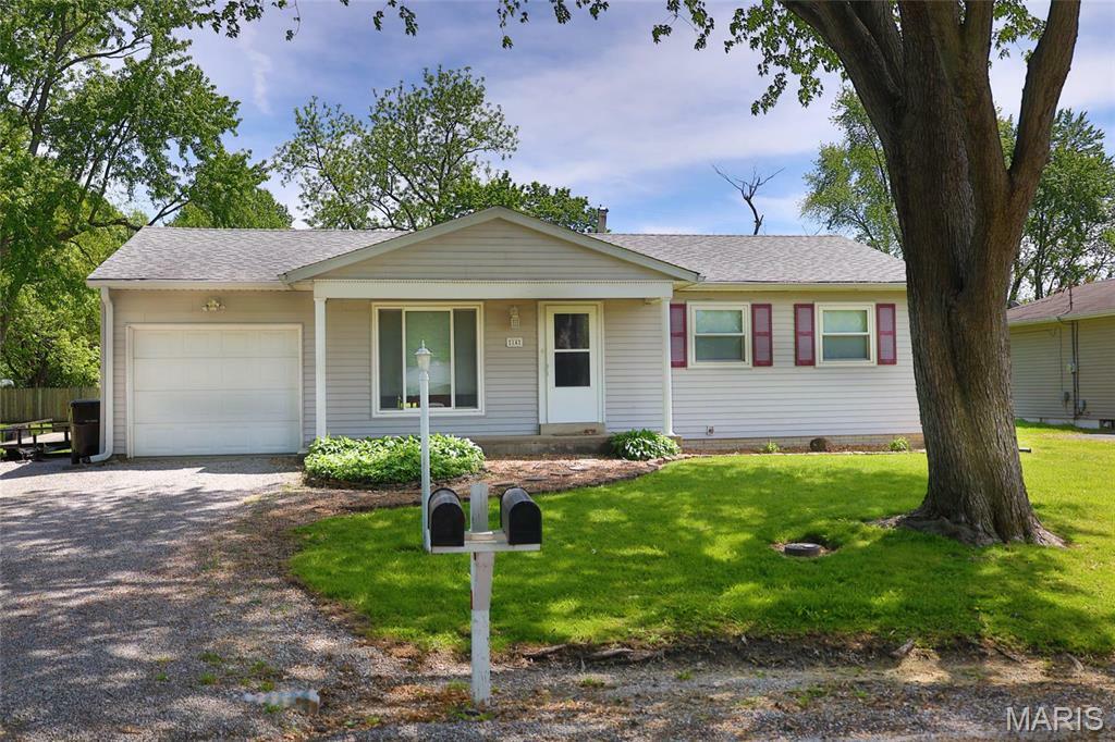 Property Photo: 14 Dee Street IL 62067